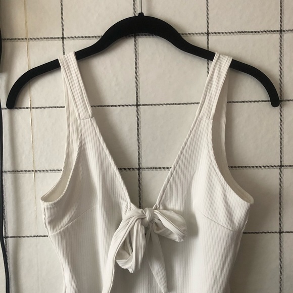 Zaful white tie front bodysuit - Picture 2 of 3